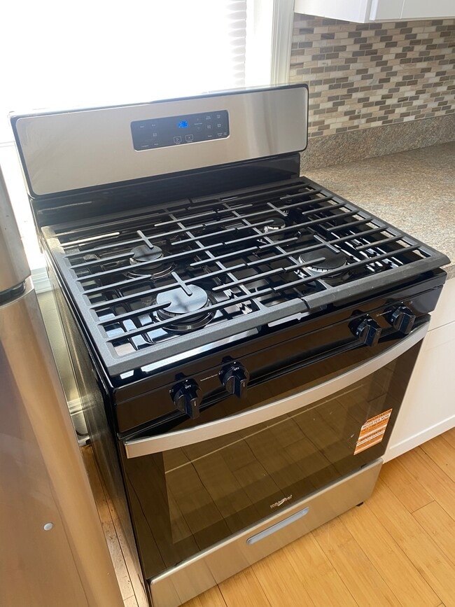 Brand New Stove - 544 Broad St
