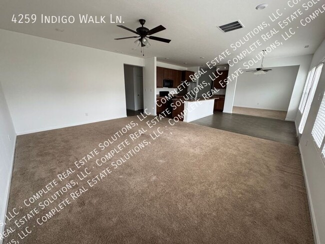 Foto del edificio - 4259 Indigo Walk Ln