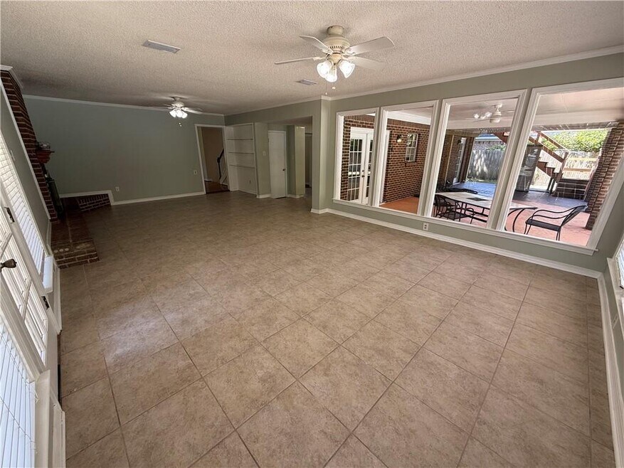 3512 Shadowwood Ct