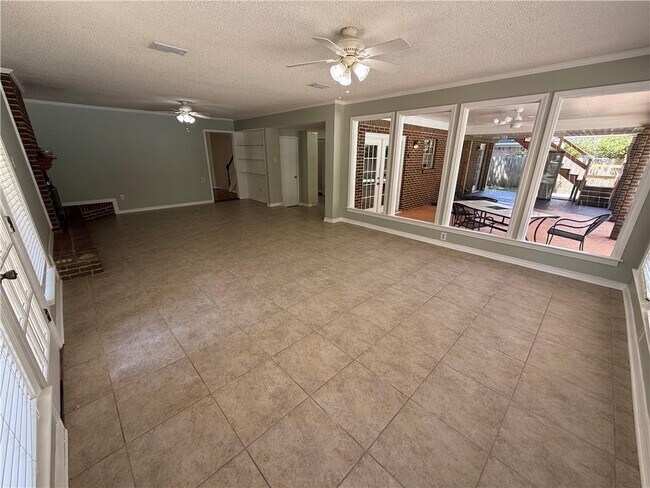 Foto del edificio - 3512 Shadowwood Ct