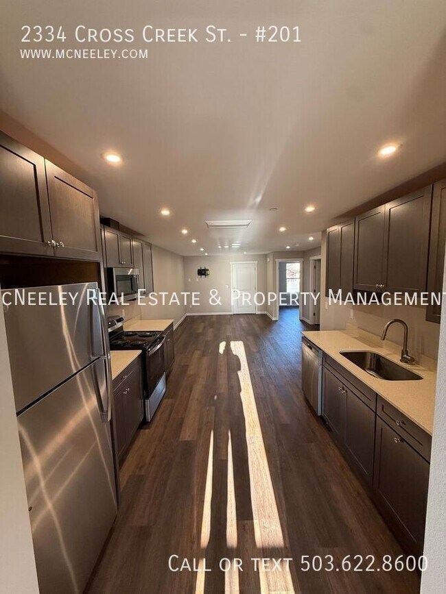 Foto del edificio - 2334 Cross Creek St