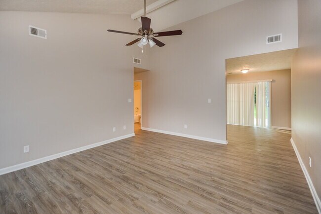 Foto del edificio - 417 Willow Ct SE