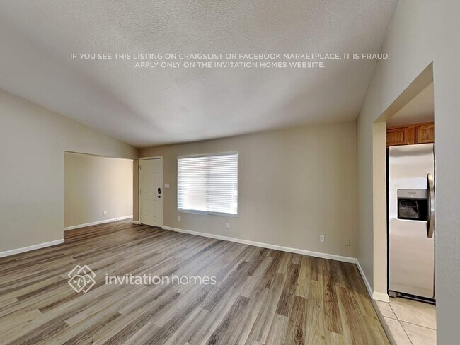 Foto del edificio - 10444 W Devonshire Ave