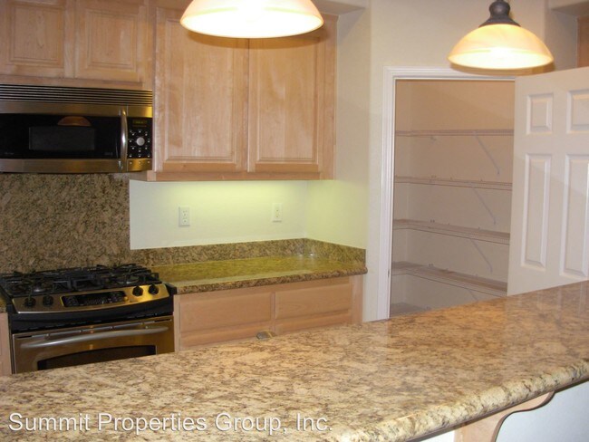 Building Photo - 2 br, 2 bath House - 4234 Fitzwilliam St.