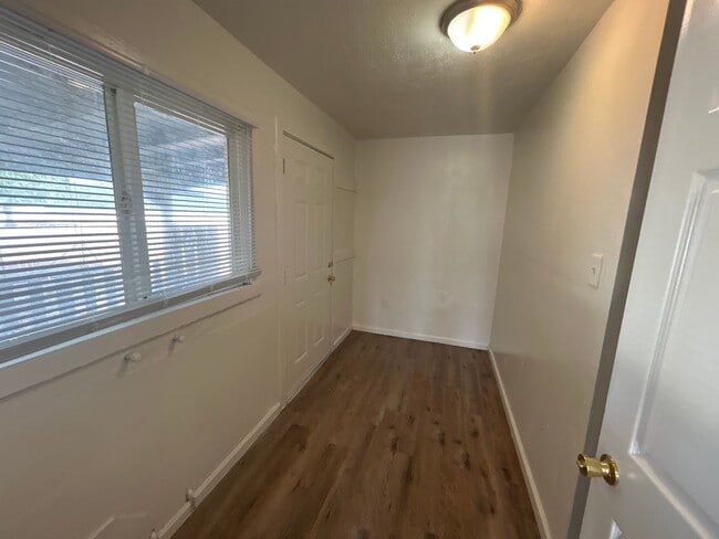 Building Photo - 2950 Tarmac Rd