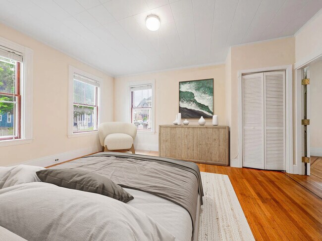 Building Photo - 8 Westerly St