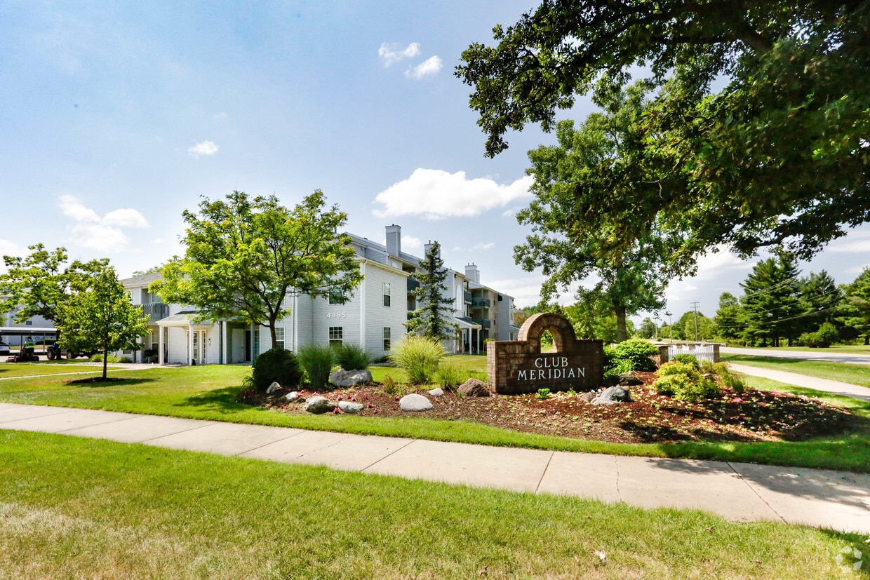 Club Meridian Apartments 4425 Heritage Ave Okemos, MI