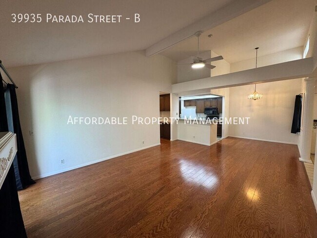 Foto del edificio - 39935 Parada St