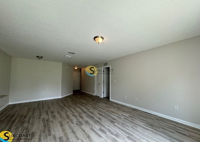Building Photo - 8106 Ocala Ave