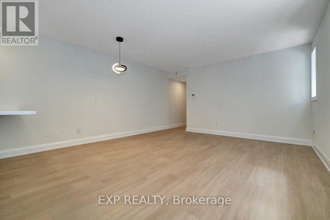 Building Photo - 533 Broadhead Ave