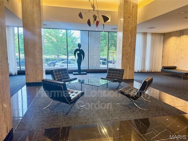 Foto del edificio - 4501 Lindell Blvd