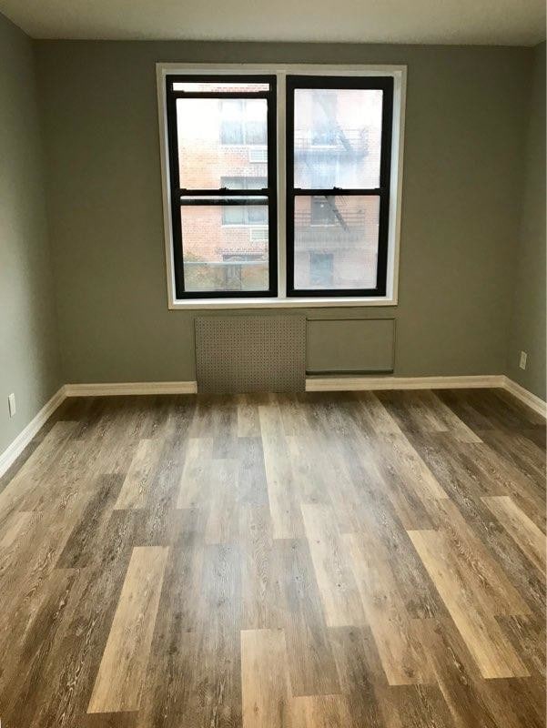 Building Photo - 1213 Avenue Z