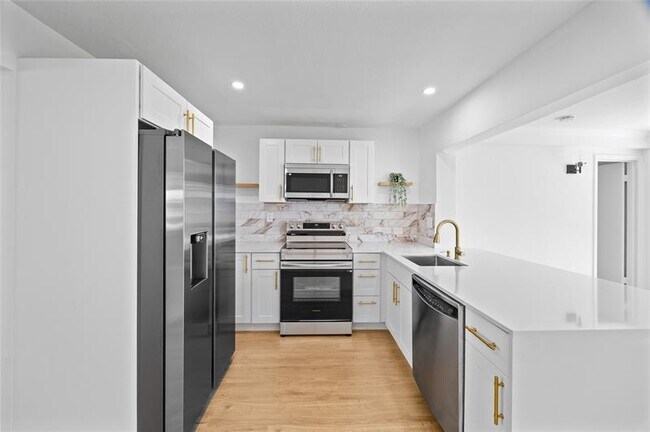 Building Photo - 2920 NW 2nd Ave