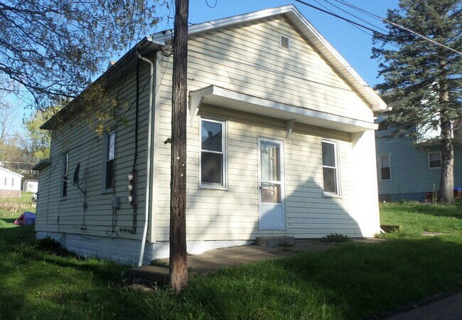 Building Photo - 64 High St