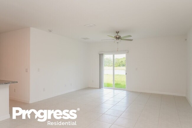 Building Photo - 2037 Skybrooke Blvd
