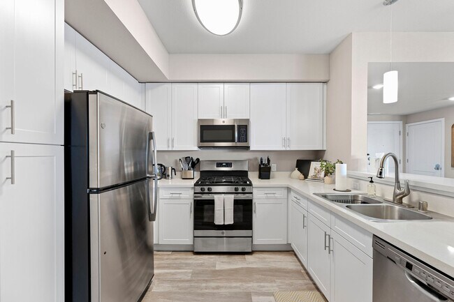 Building Photo - 375 Harbour Cove Dr