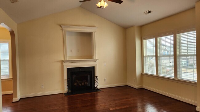 Building Photo - 71 Brax Carr Way