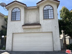 Building Photo - 544 N Orange Ave