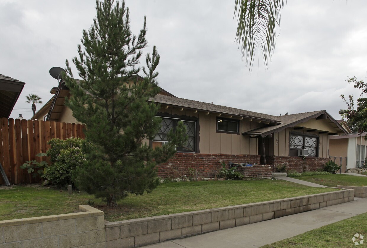 Building Photo - 6072 Lime Ave