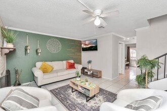 Building Photo - 5837 W Sunforest Dr