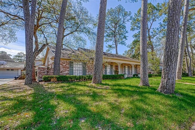 Foto del edificio - 12419 Huntingwick Dr