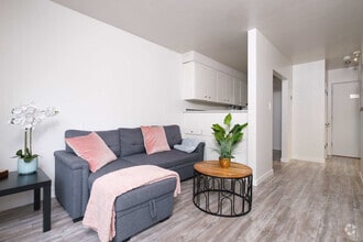 Building Photo - 1540 Haro St
