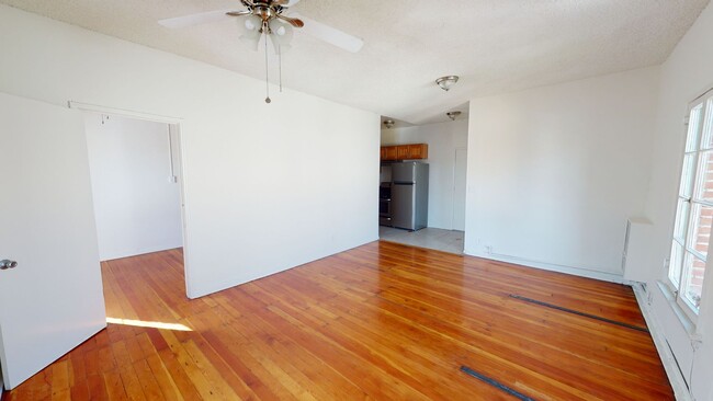 Interior Photo - 1006 Orange Drive | Move In Now