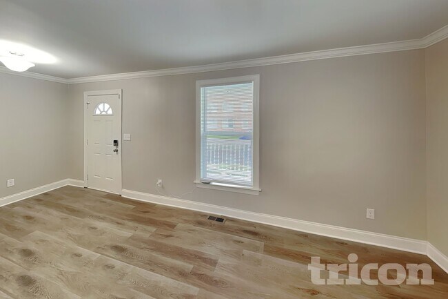 Foto del edificio - 247 Young Ave SW