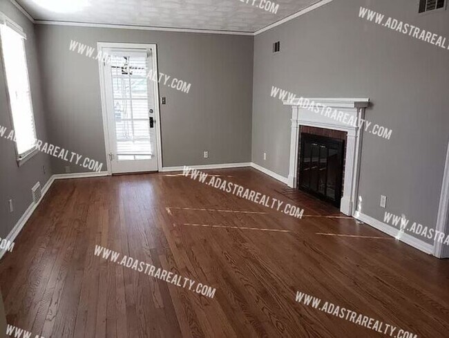 Foto del edificio - GORGEOUS 3 Bed 2 Bath House in Merriam-Com...