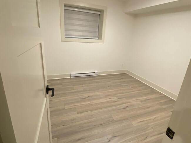 Photo du bâtiment - Basement 19811 75TH AVENUE