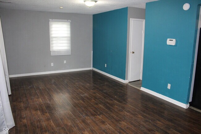 Foto del edificio - 3125 N Gladstone Ave