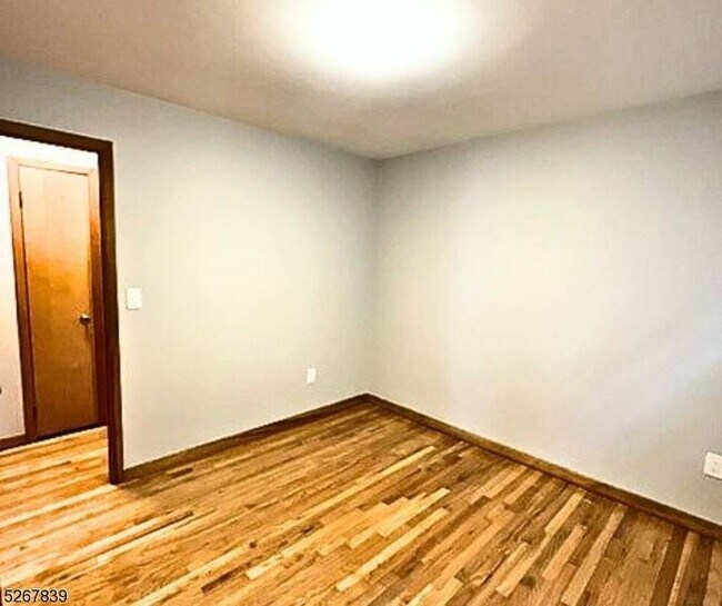 Foto del edificio - 400 Kennedy Dr