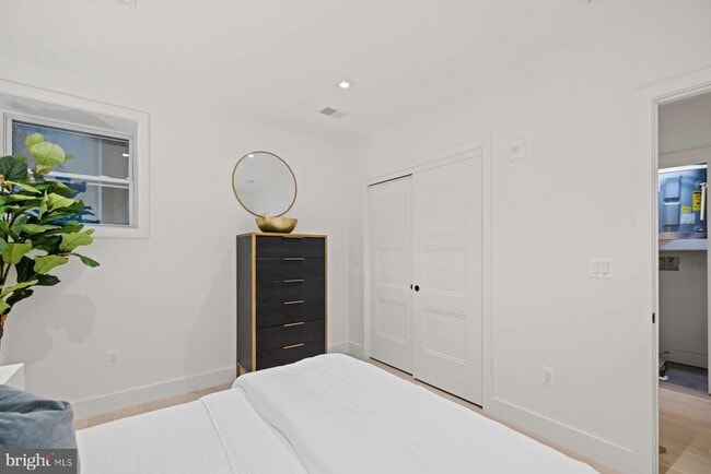 Foto del edificio - 1525 P St NW