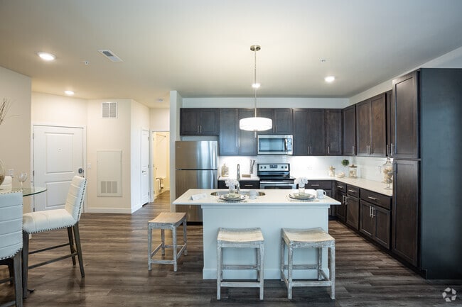 2BR, 2BA - 1250 SF - Altair at the Preserve