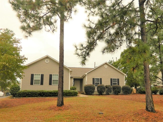 Foto del edificio - 1265 Burning Tree Rd