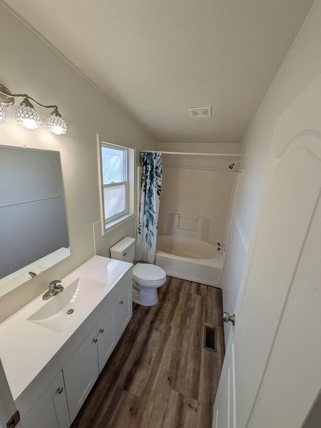 Building Photo - Fallon 3 Bedroom on Large Property