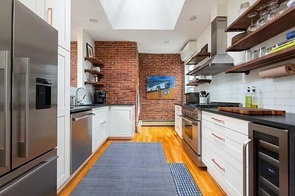 Foto del edificio - 246 Hampshire St