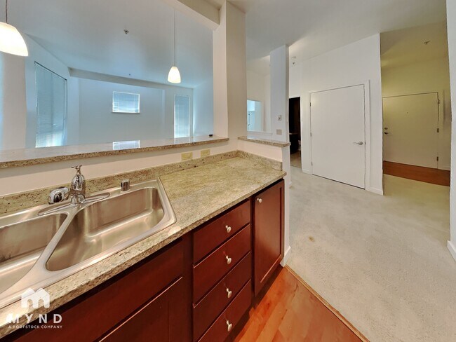 Foto del edificio - 2222 152nd Ave NE