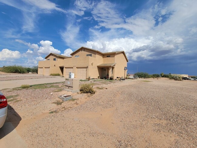 Building Photo - 15147 S Yava Rd