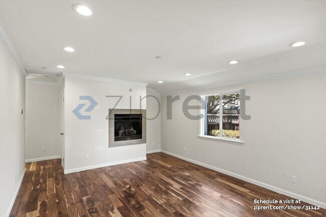 Building Photo - 352 San Carlos Ave