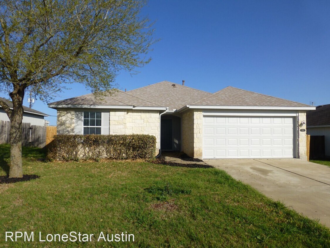 Primary Photo - 4 br, 2 bath House - 570 Atlantis