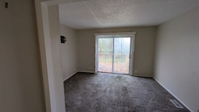 Building Photo - 9525 Booth Ave