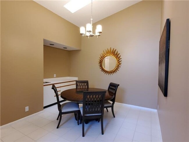 Building Photo - 7546 Pinewalk Dr S