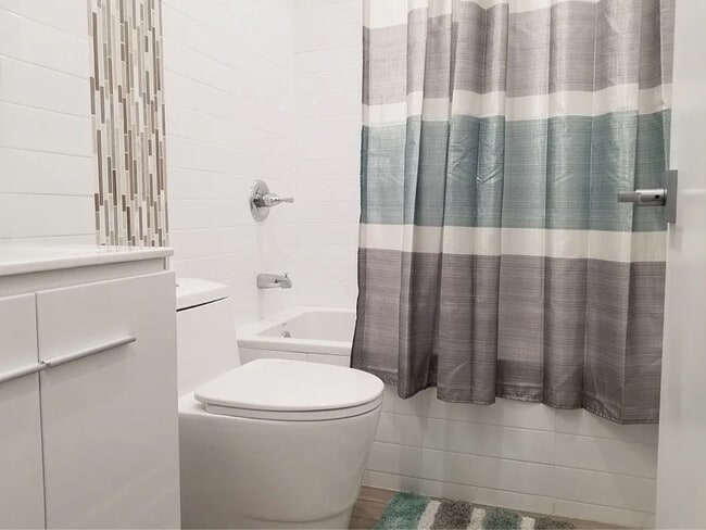 Foto del edificio - 315 Alexander Ave