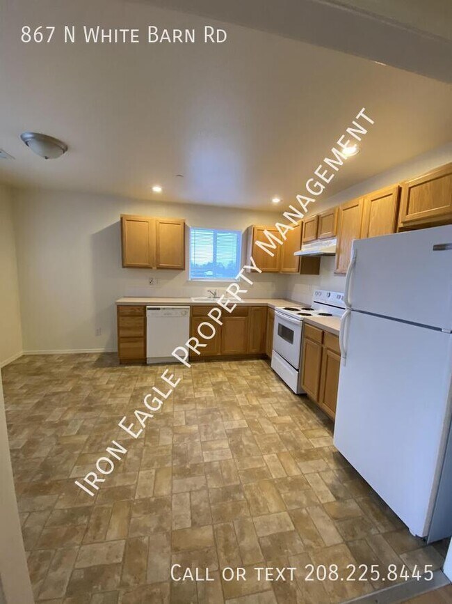 Foto del edificio - 867 N White Barn Rd