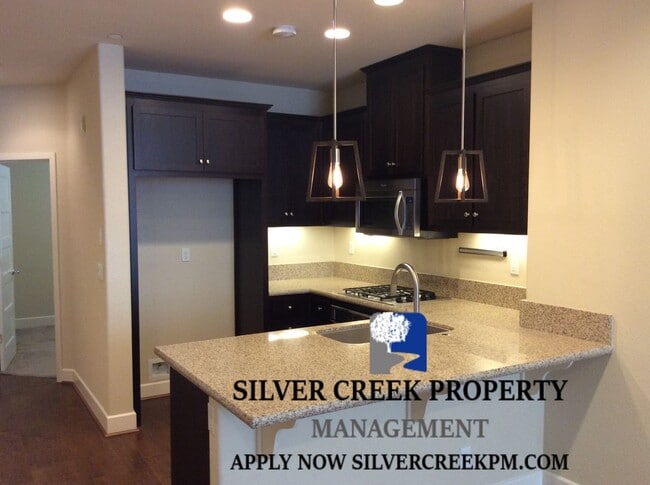 Foto del edificio - Appliances Included 3 BEDROOM HOME LOCATED IN DUBLIN!  - AVAILABLE ON NOV 15