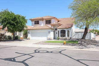 Building Photo - 12722 W Monte Vista Rd