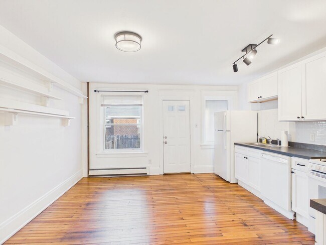 Foto del edificio - Adorable Single Family on Penn St