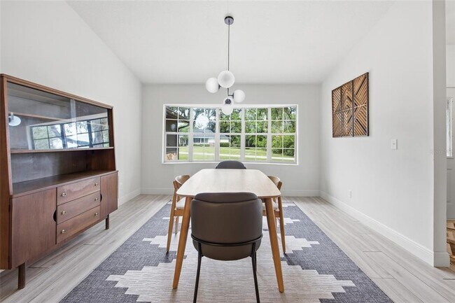 Foto del edificio - 8274 NW 47 St