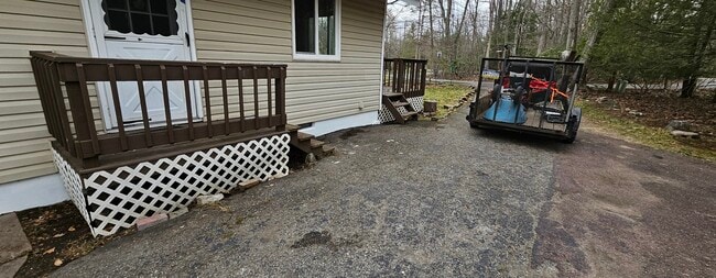 Puerta principal - 1010 Eisenhower Way